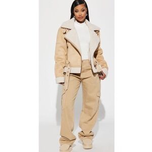 Raya‎ Moto Tan Jacket Fashion Nova Size Large Like New